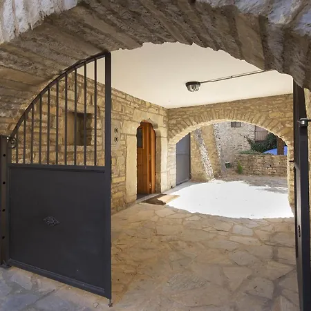 Casa El Mirador De *